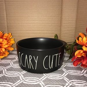 RAE DUNN HALLOWEEN SCARY CUTE DOG BOWL 6”